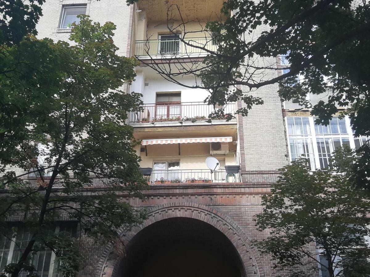 2 Bedroom Apartment Near Heroes Square Budapeste Exterior foto