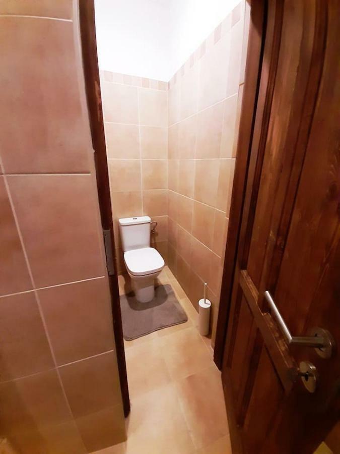 2 Bedroom Apartment Near Heroes Square Budapeste Exterior foto